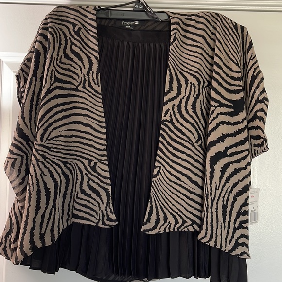 Forever 21 Kimono Cropped Top - Picture 14 of 14